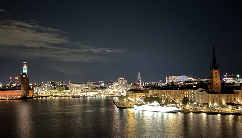 ライトアップされている建物